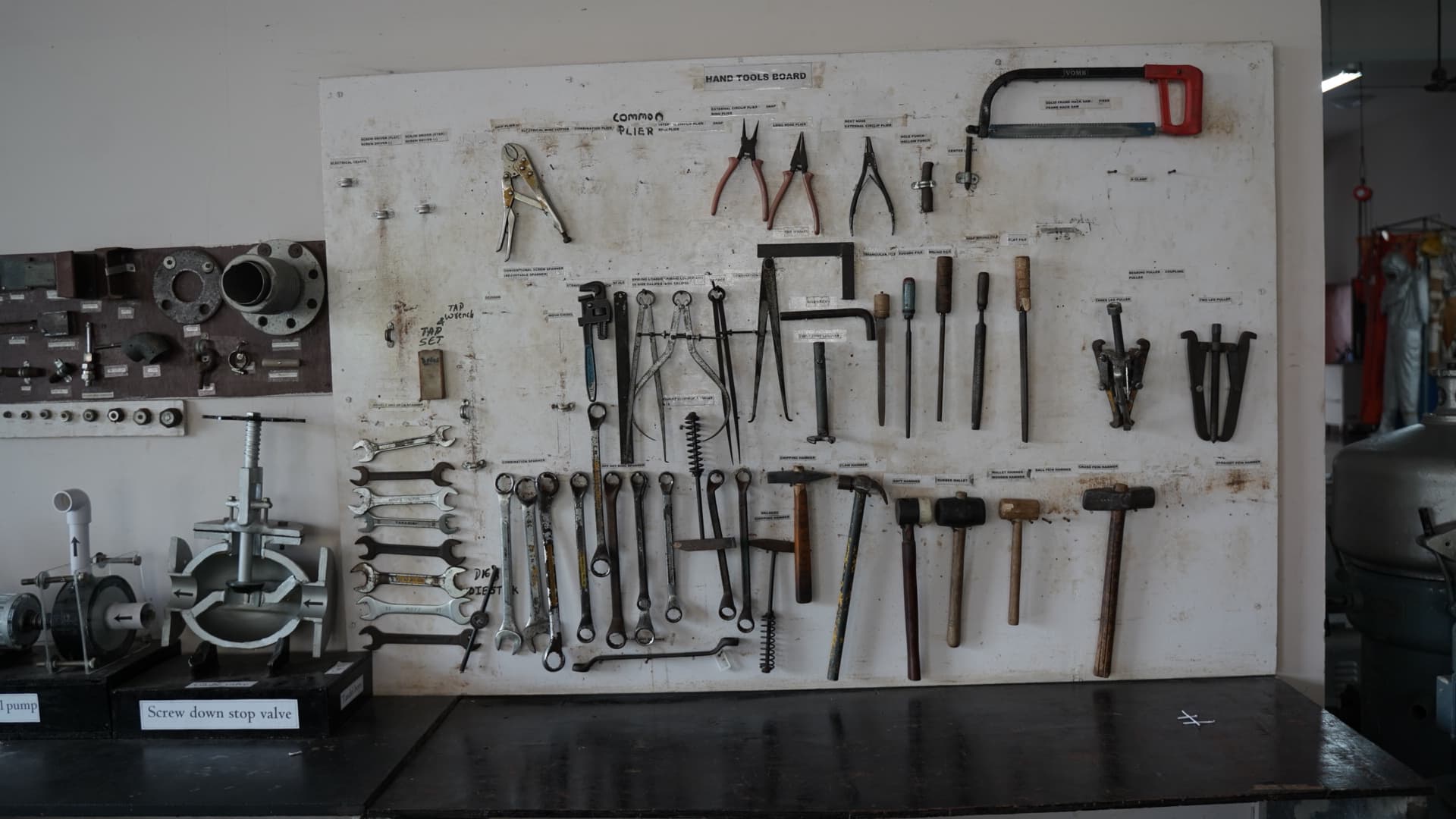 Workshop tool board